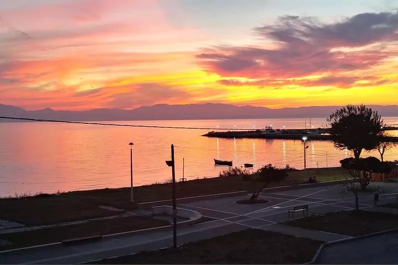 Big house (170m),20m to beach,view to Olympus,near to Thessaloniki airport