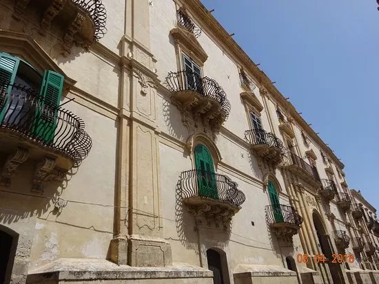 Palazzo Astuto
