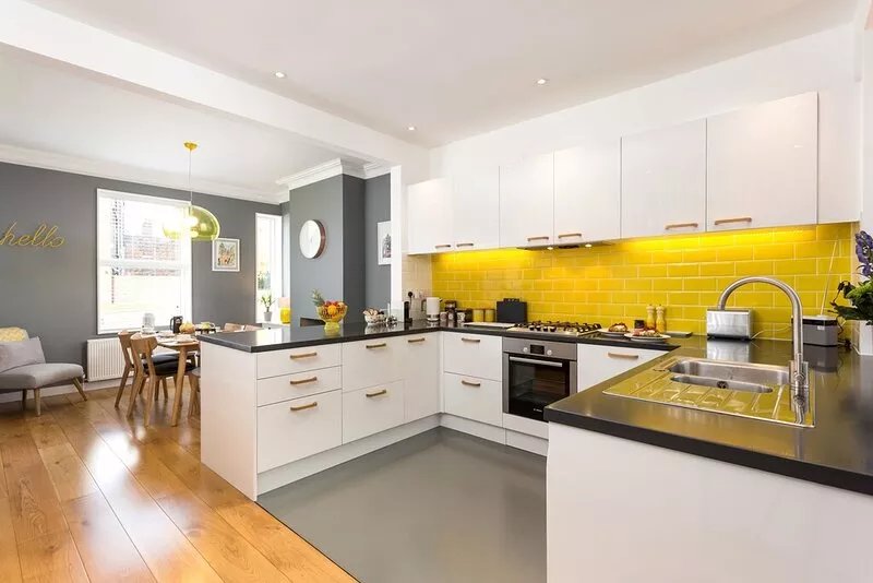 23 Bishopgate Street -  a family break that sleeps 4 guests  in 2 bedrooms