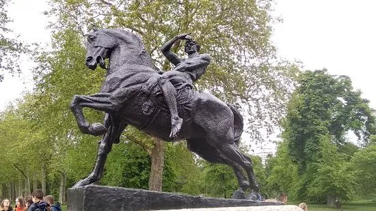 Physical Energy Statue