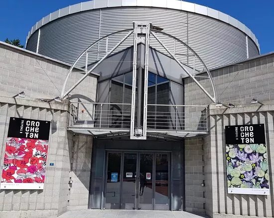 Theatre Du Crochetan