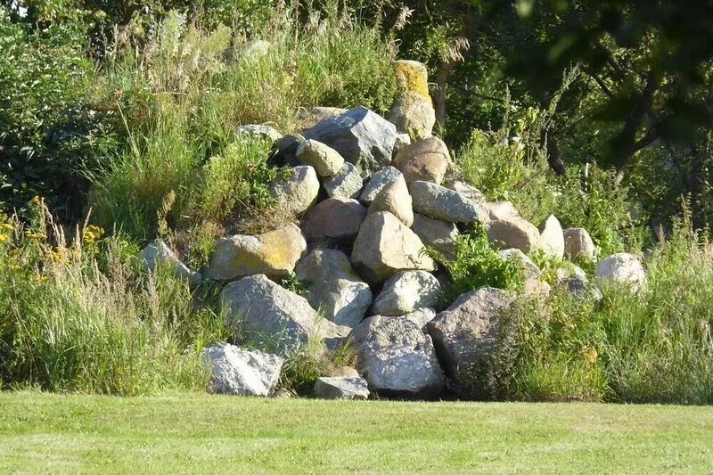 Gut Rattelvitz Parterre A, hochwertig, Sauna, Kamin, eTankstelle, Spielscheune