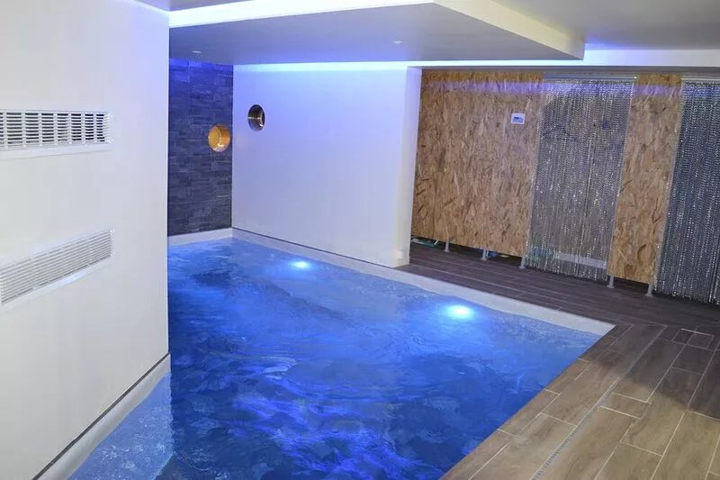 Exceptional: house Pornic center indoor pool