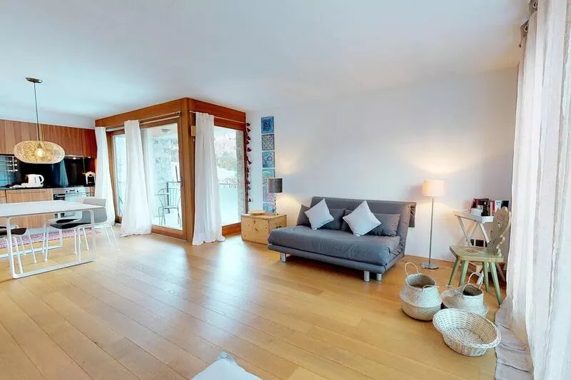 Modern, bright 1½ room apartment with a balcony in sunny and quiet location in M