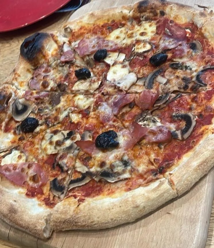 Mia Pizza