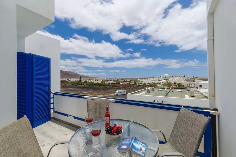 Newly Re-Furbished 3 Bedroom Villa, 3 Bathroom, Sea Views, WIFI, UKTV