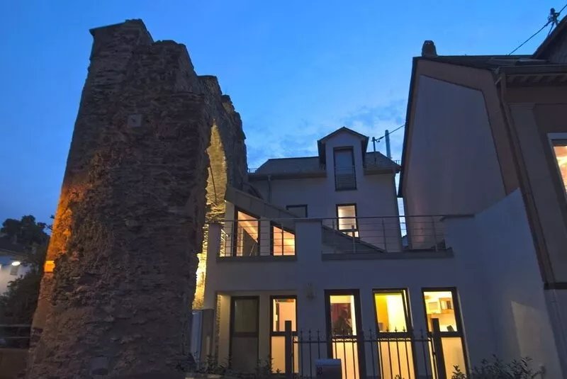 Modern 5-star luxury in a historic setting