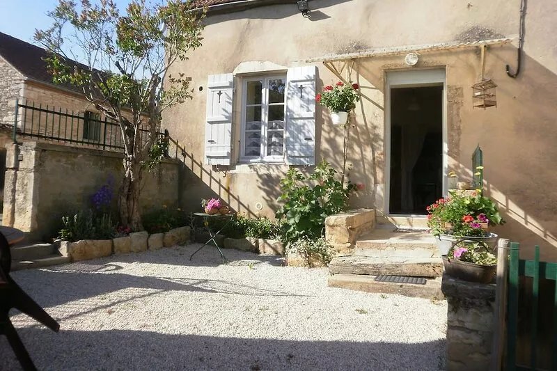 Very comfortable house in a quiet village 4 km from shops