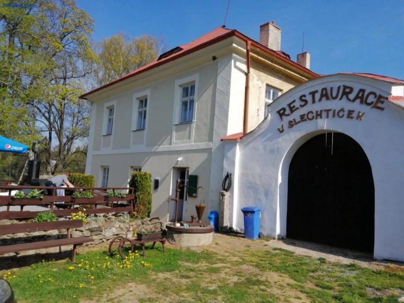 Restaurace a penzion U Šlechtičen