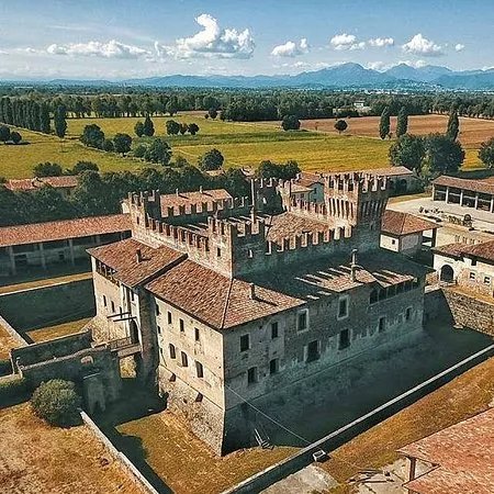 Castello di Malpaga
