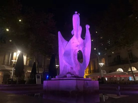 Place du Marche aux Fleurs