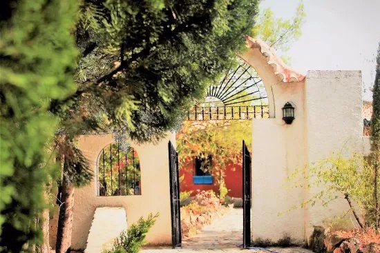 Granja Escuela – Albergue Juvenil Arroyo de las Vinas