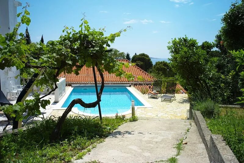AMAZING SEA-VIEW VILLA WITH OUTDOOR PRIVATE POOL
