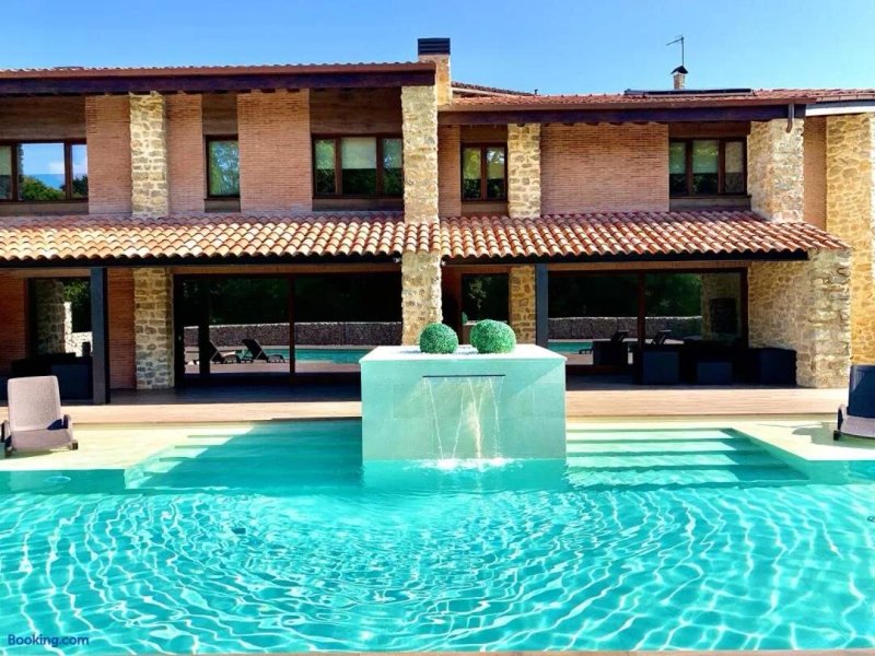 2 Apartamentos En Villa Con Piscina Privada En Asturias El Marquesau