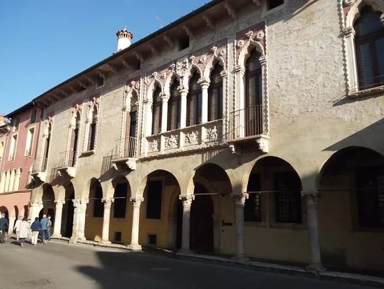 Palazzo Regau