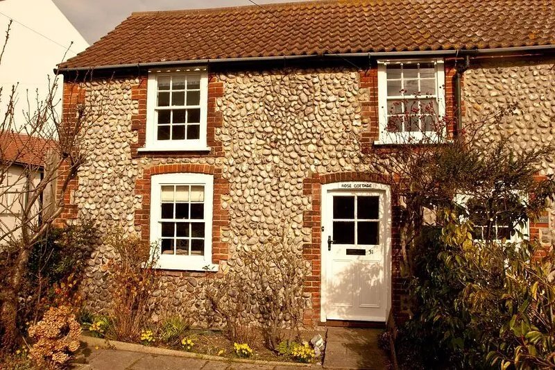 Traditional fisherman's cottage just yards from the sea