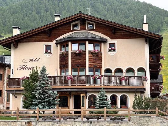 Hotel Flora
