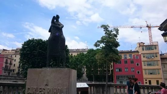 Monumento a Carles Rahola