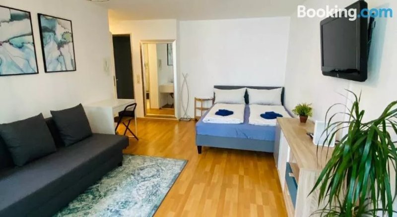 City-Apartment Ferienwohnung Metzingen Outletcity, ruhig