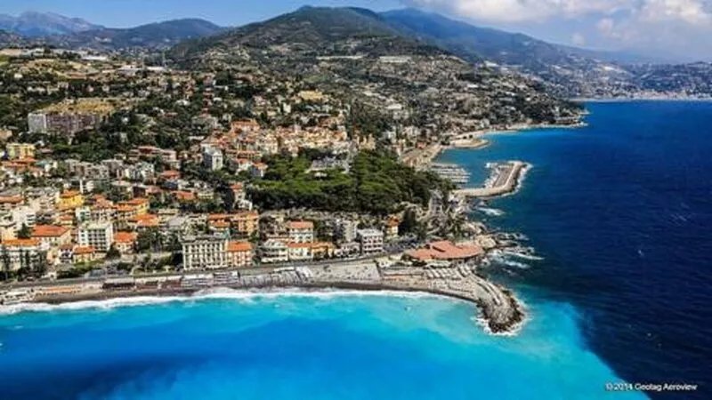 'CASA GRANDIS' charm in the heart of Bordighera