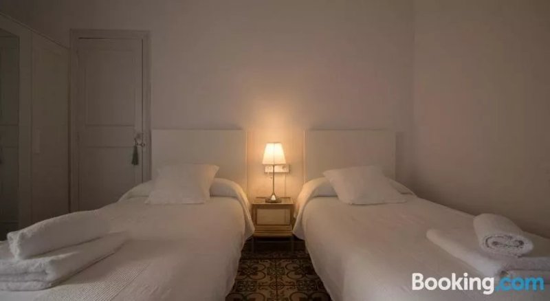 RC Apartaments Girona Llebre