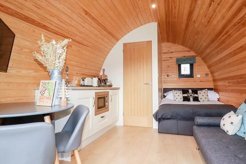 BARRY, pet friendly, with a garden in Polgooth