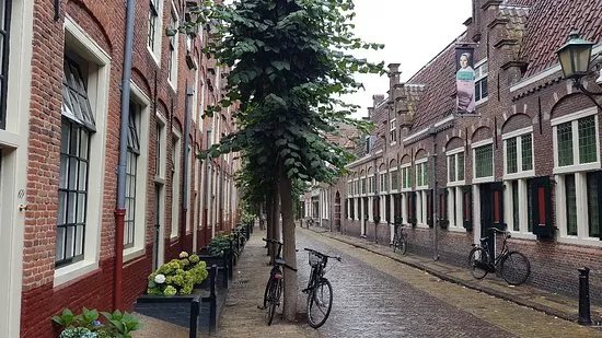 Gasthuis Huisjes (van het vroegere St. Elisabeth's Gasthuis)