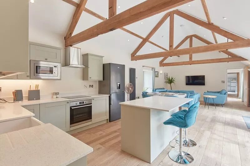 Newly Renovated Dairy Barn on Idyllic Cotswold Farm