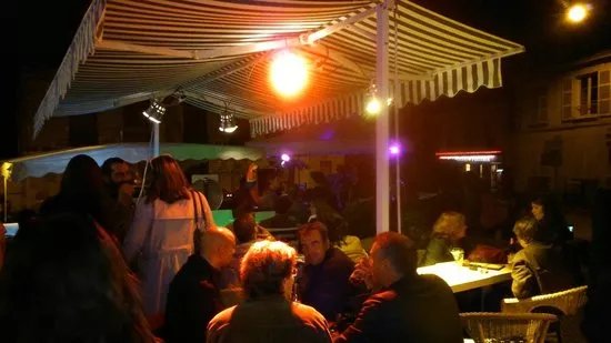 L'Alkazar bar pub
