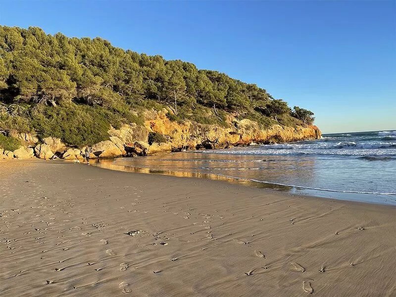 Ideal families with small children 10 minutes from the beach!