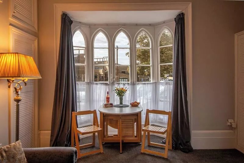 Grand Suite | Heart of Herne Bay | 300m from beach