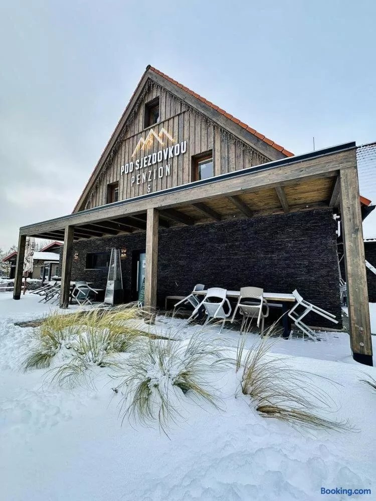 Pod Sjezdovkou Penzion A Restaurace