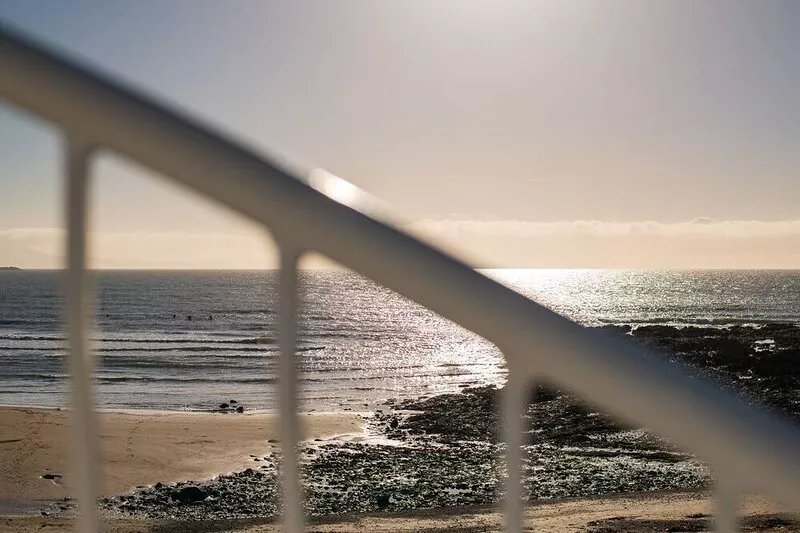 White Cottage - A large six bed beachside holiday home