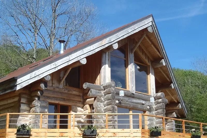 LA BRESSE Log cabin in the heart of nature for 11 people