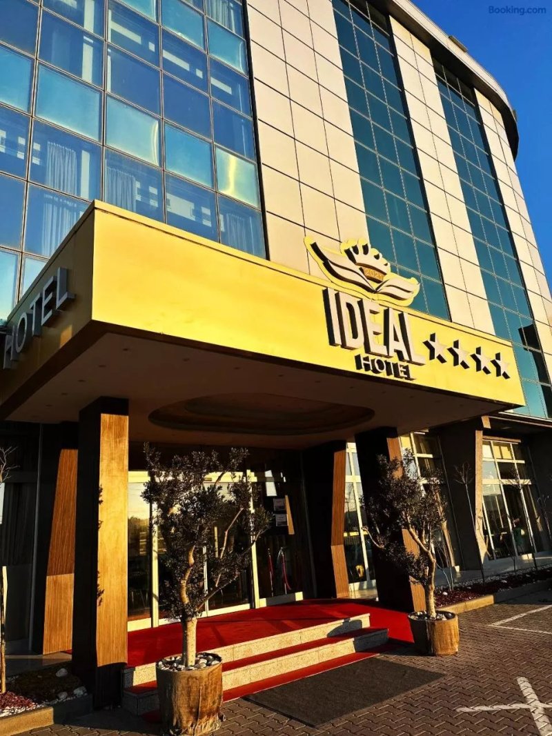 Hotel Ideal Deluxe