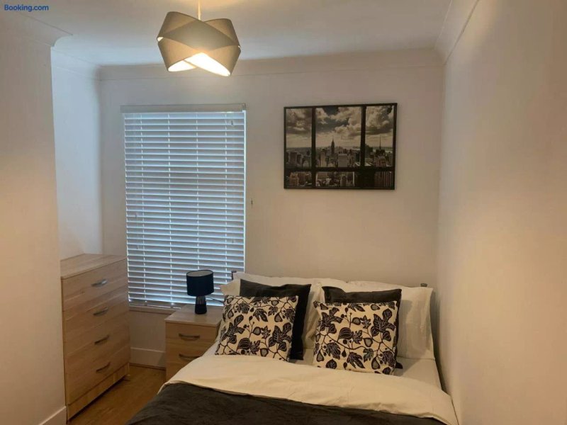 Central Stratford Cozy Double Room