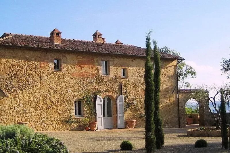 Luxury Tuscan villa, spectacular views, beautiful pool.
