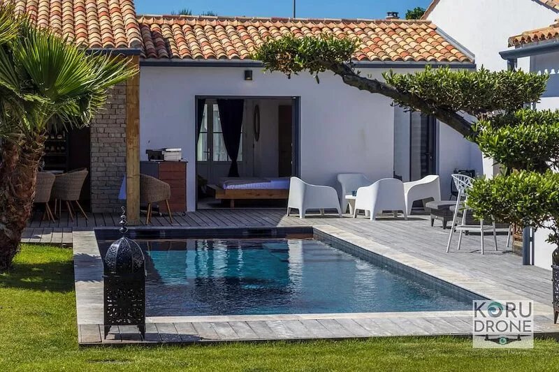 Luxury villa heated pool sauna jacuzzi petanque court-5mn from La Noue center