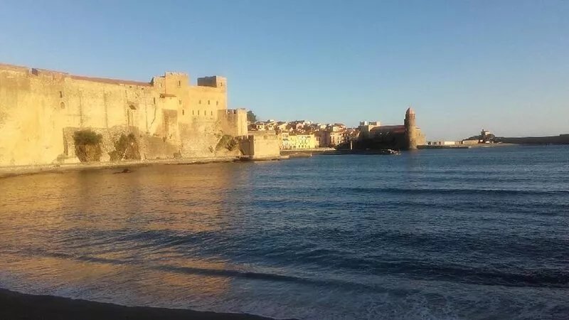 T2 new Collioure terrace with panoramic sea view