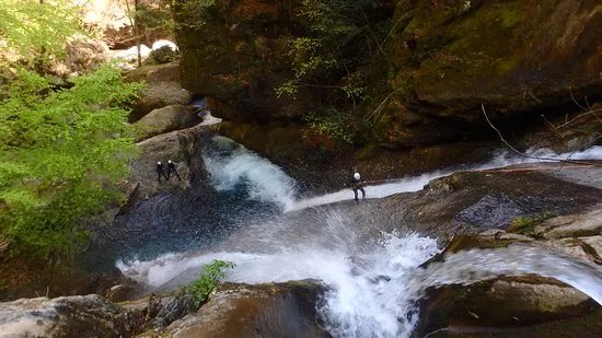 Mountain Escapes Canyoning