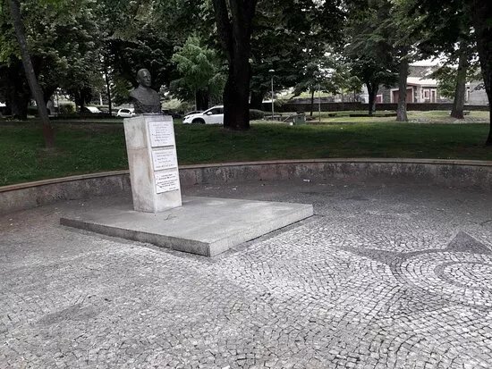 Busto Do Soldado Milhoes