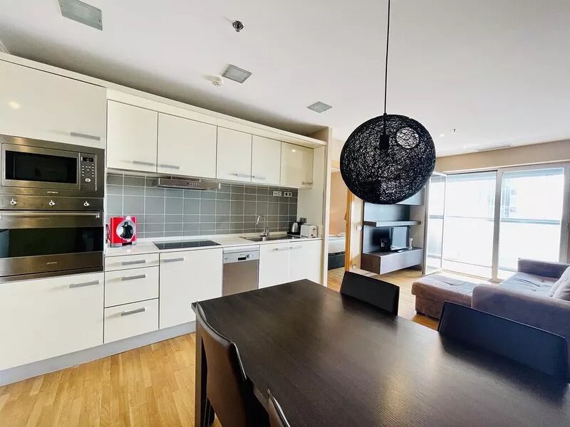 Apartment in front of Fira Gran Via