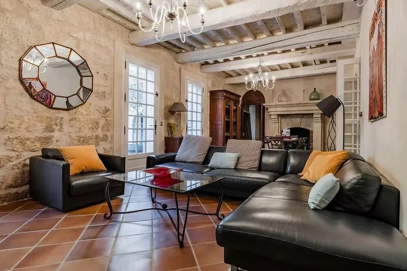 5-star House with garden and heated swimming pool - city center - aircon