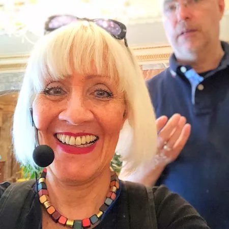 Sue Arns - Stadtfuehrungen in Berlin und Potsdam