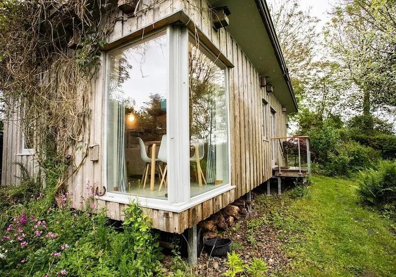 A gorgeous hideaway perfect for two, close to the coast