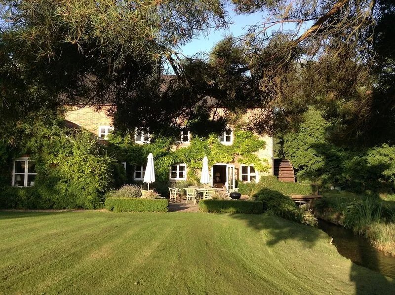 Gorgeous Little Mill house set in 5 acres of garden