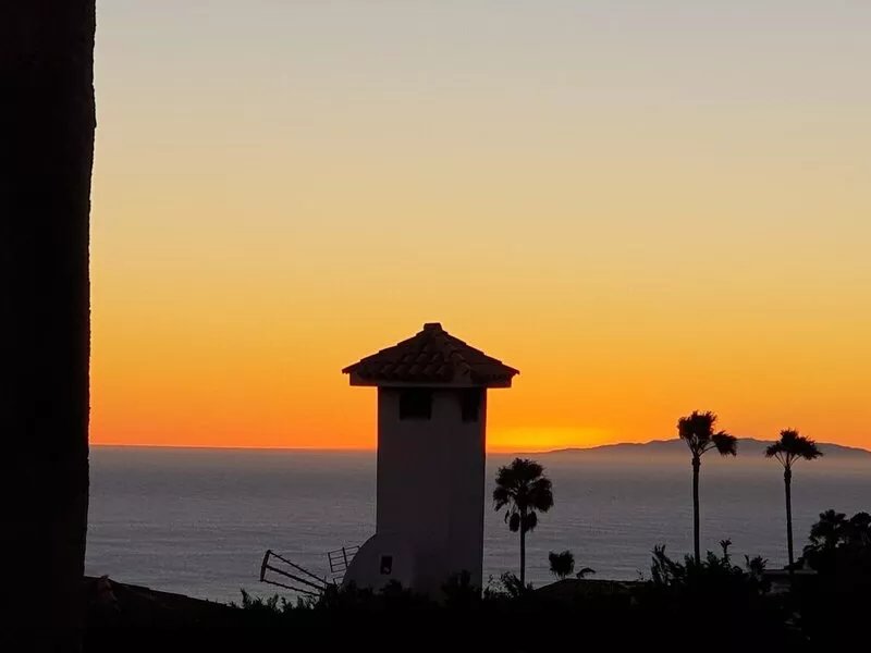 Beautiful Villa with Ocean & Mountain views 3 Beds 2 Bath High Speed WiFi