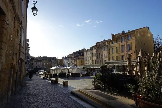 Place Forum des Cardeurs