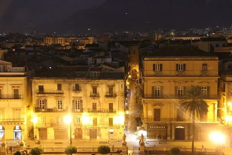 Antico Cassaro holiday home in the heart of Palermo