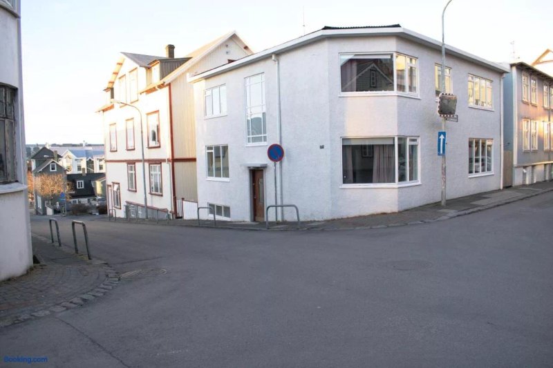 Reykjavik Rainbow Guesthouse